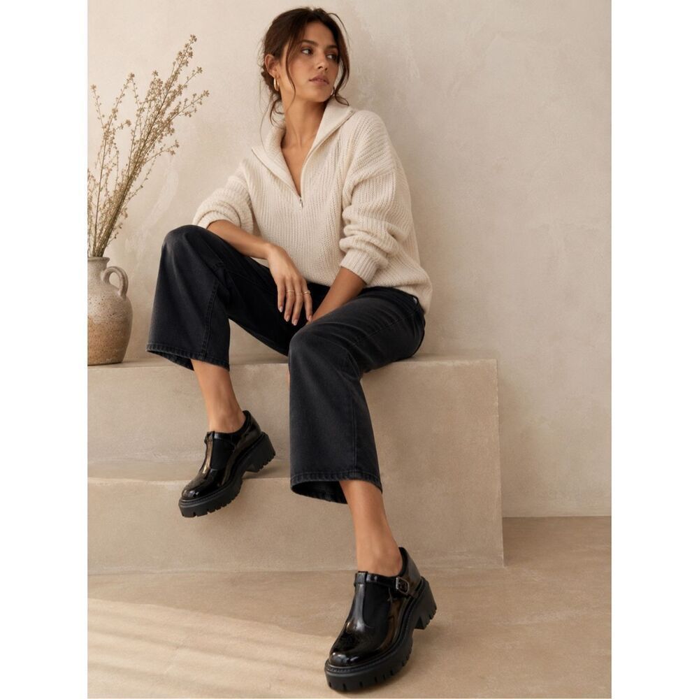 NWOB Bibi Lou Cathy Patent Leather T-Strap Mary Jane Loafers Black Lug Sole Plat